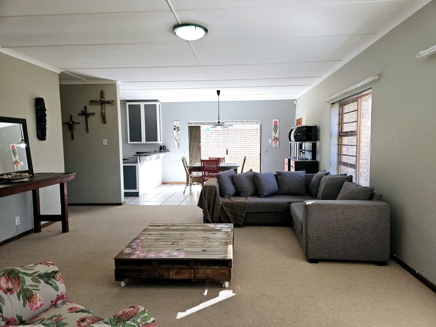 3 Bedroom Property for Sale in Wavecrest Eastern Cape